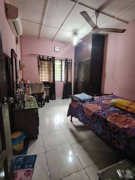 Rumah Teres 2 Tingkat untuk Dijual di Kinrara Residence (Puchong) - Yogesvaran Poovan - Bedroom - PropertyGuru.com.my