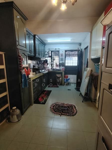 Rumah Teres 2 Tingkat untuk Dijual di Kinrara Residence (Puchong) - Yogesvaran Poovan - Kitchen - PropertyGuru.com.my
