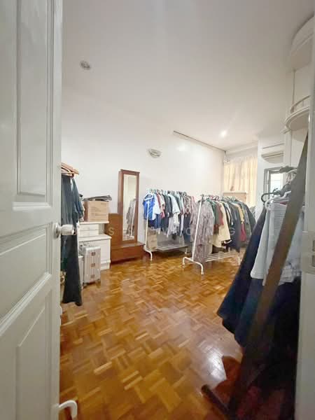 2-storey Terraced House for Sale in Taman Molek (Johor Bahru) - Bess Wong - Interior - PropertyGuru.com.my