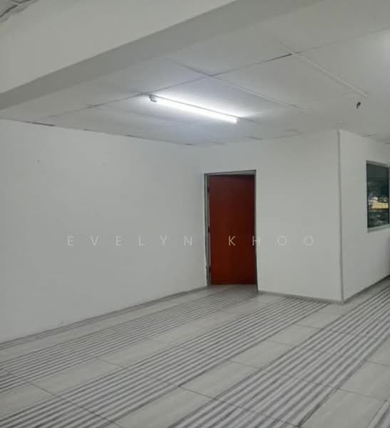 Shop for Rent in Bukit Sentosa (Rawang) - Evelyn Khoo - Interior - PropertyGuru.com.my