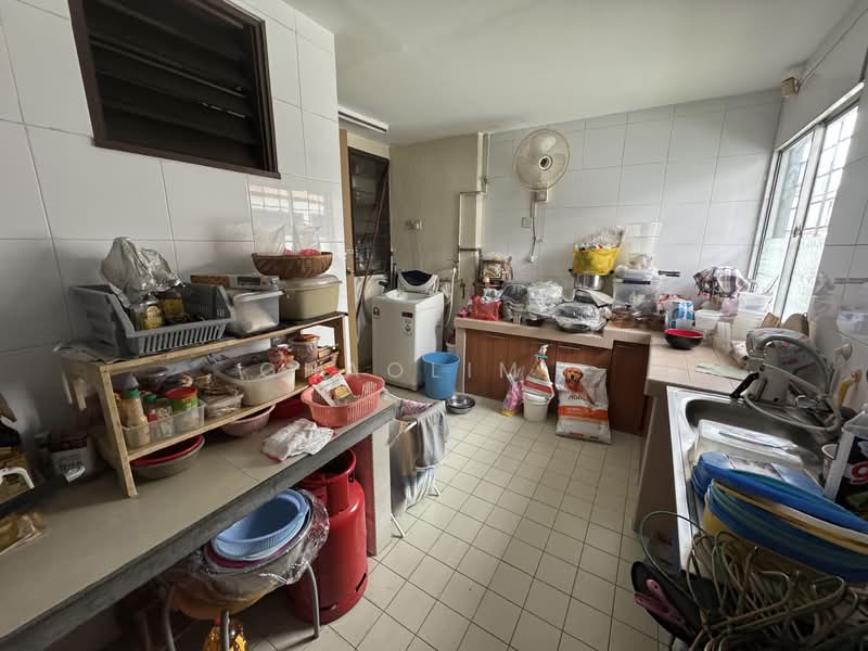 Rumah Teres 2 Tingkat untuk Dijual di Taman Overseas Union (Taman Oug) (Jalan Klang Lama (Old Klang Road)) - ChaoLim . - Kitchen - PropertyGuru.com.my