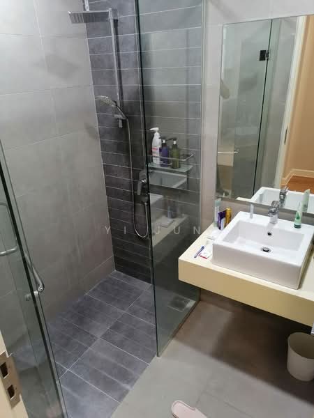 Condominium for Rent at Vivo Residential Suites - Yi Jun - Bathroom - PropertyGuru.com.my