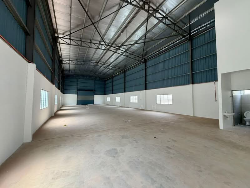 Semi-D Factory for Rent in Kawasan Perindustrian Nafiri (Sungai Jawi) - St Seah - Interior - PropertyGuru.com.my