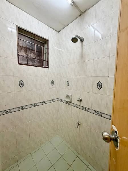 Apartment for Sale at Pangsapuri Kelana Impian - Wan Azlan Ahmad - PropertyGuru.com.my