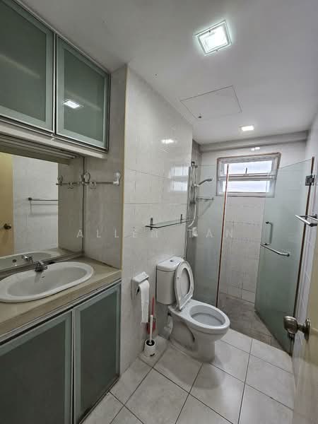 Kondominium untuk Disewa di Sterling - Allen Tan - Bathroom - PropertyGuru.com.my