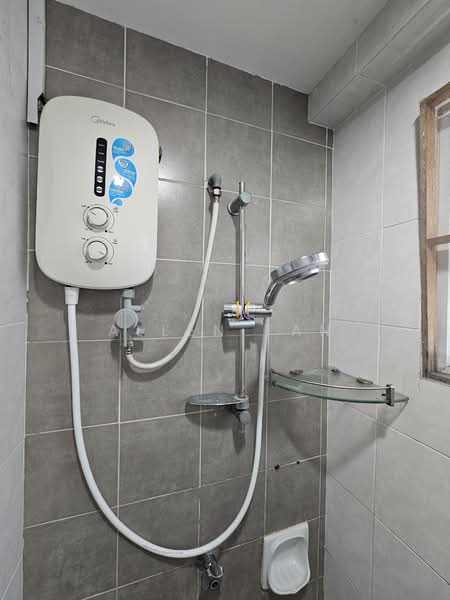 Kondominium untuk Disewa di Sterling - Allen Tan - Bathroom - PropertyGuru.com.my