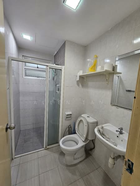 Kondominium untuk Disewa di Sterling - Allen Tan - Bathroom - PropertyGuru.com.my
