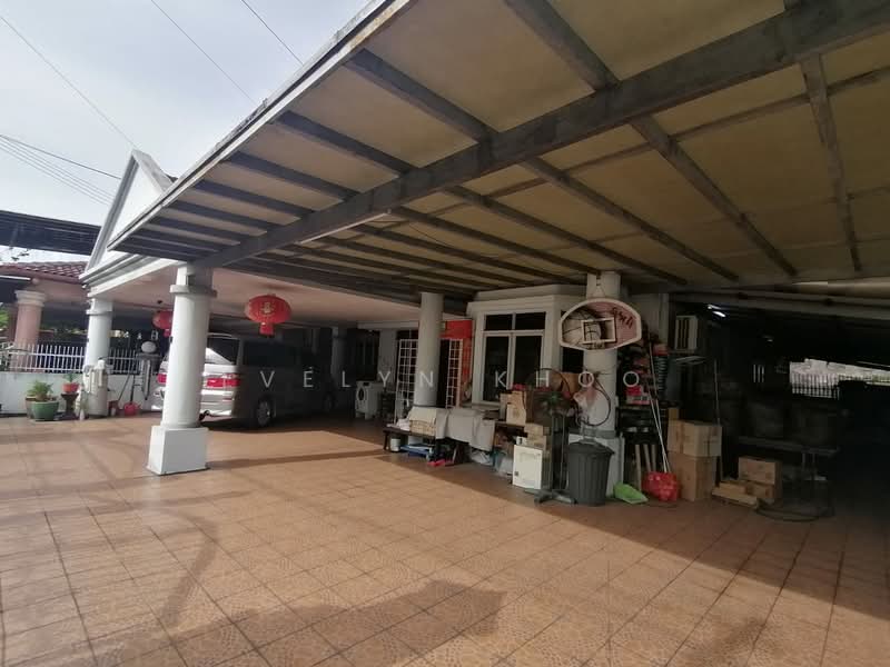 Bungalow for Sale in Taman Desa Country Homes (Rawang) - Evelyn Khoo - Car Porch - PropertyGuru.com.my
