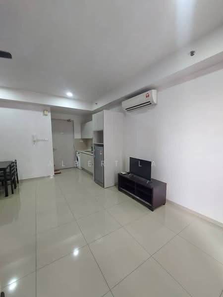 Servis Apartment untuk Dijual di i-SOHO @ i-City - Albert Lau - Living Room - PropertyGuru.com.my