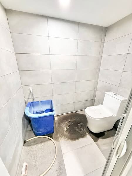 2.5-storey Terraced House for Sale in Petaling Jaya (Selangor) - Wan Azlan Ahmad - Bathroom - PropertyGuru.com.my
