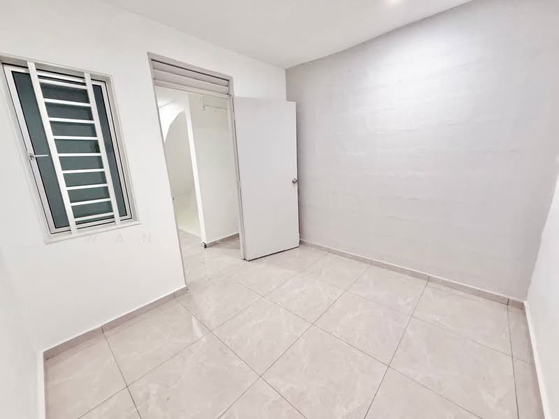 2.5-storey Terraced House for Sale in Petaling Jaya (Selangor) - Wan Azlan Ahmad - Interior - PropertyGuru.com.my