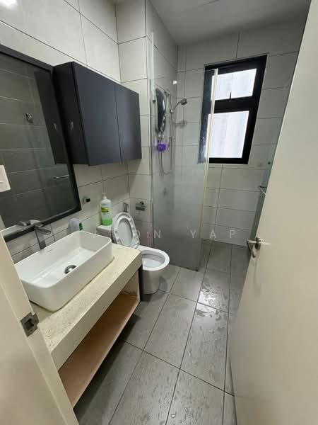 Servis Apartment untuk Disewa di Conezion Residences - Jason Yap - Bathroom - PropertyGuru.com.my