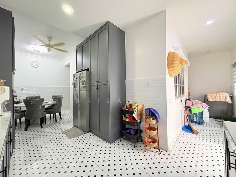 Rumah Teres 2 Tingkat untuk Dijual di Seksyen U11 (Shah Alam) - Isfarizal fazz - Kitchen - PropertyGuru.com.my