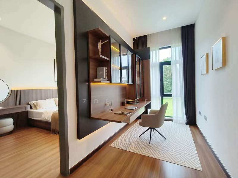 Cluster House for Sale in Bandar Baru Permas Jaya (Permas Jaya) - Zoe Lee - Bedroom - PropertyGuru.com.my