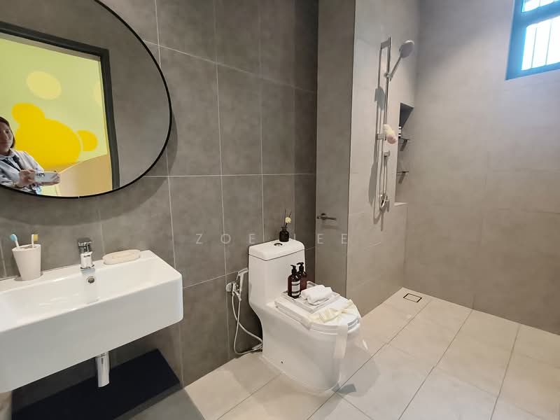 Cluster House for Sale in Bandar Baru Permas Jaya (Permas Jaya) - Zoe Lee - Bathroom - PropertyGuru.com.my