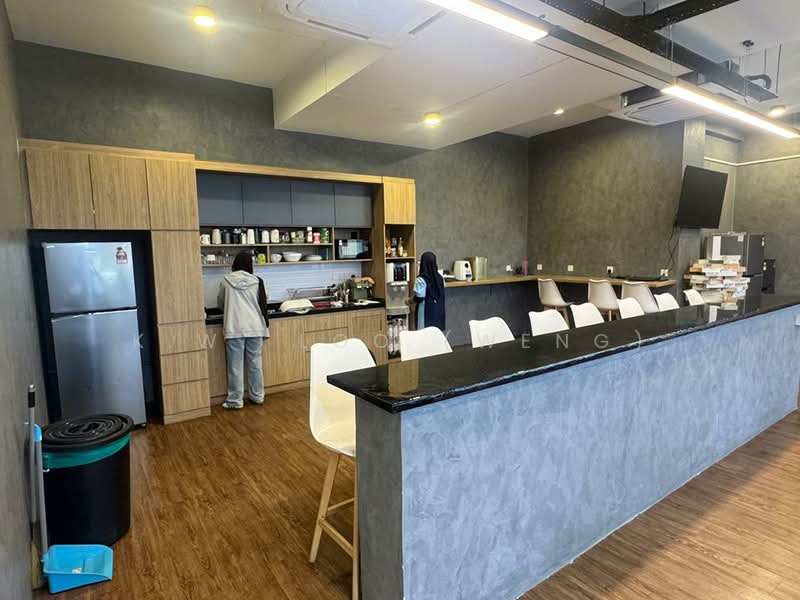 Kedai / Pejabat untuk Disewa di Sungai Besi (Kuala Lumpur) - K.W. Loo (Weng) - Kitchen - PropertyGuru.com.my