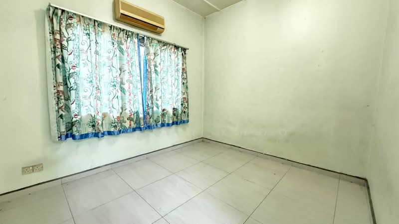 Bungalow for Sale in New Green Park (Rawang) - Evelyn Khoo - Room - PropertyGuru.com.my