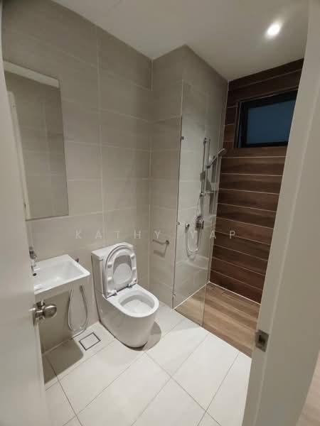 Servis Apartment untuk Disewa di UNIO Residence - Kathy Yap - Bathroom - PropertyGuru.com.my