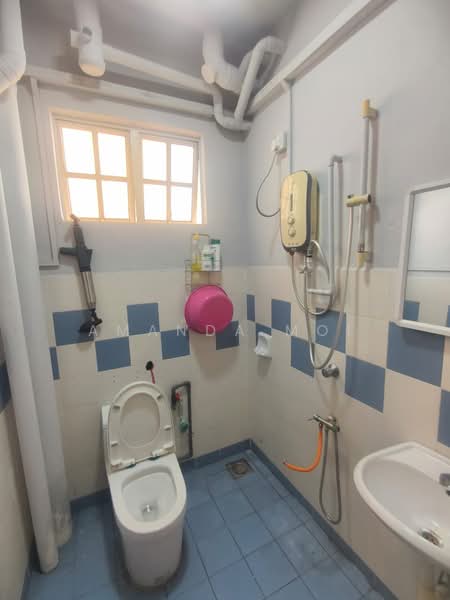 Service Residence for Rent at Impian Senibong Residences - Amanda Moi - Bathroom - PropertyGuru.com.my