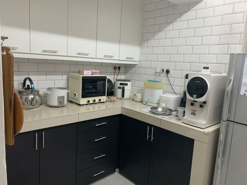 Condominium for Sale at Danau Idaman - Lorna Lim - Kitchen - PropertyGuru.com.my