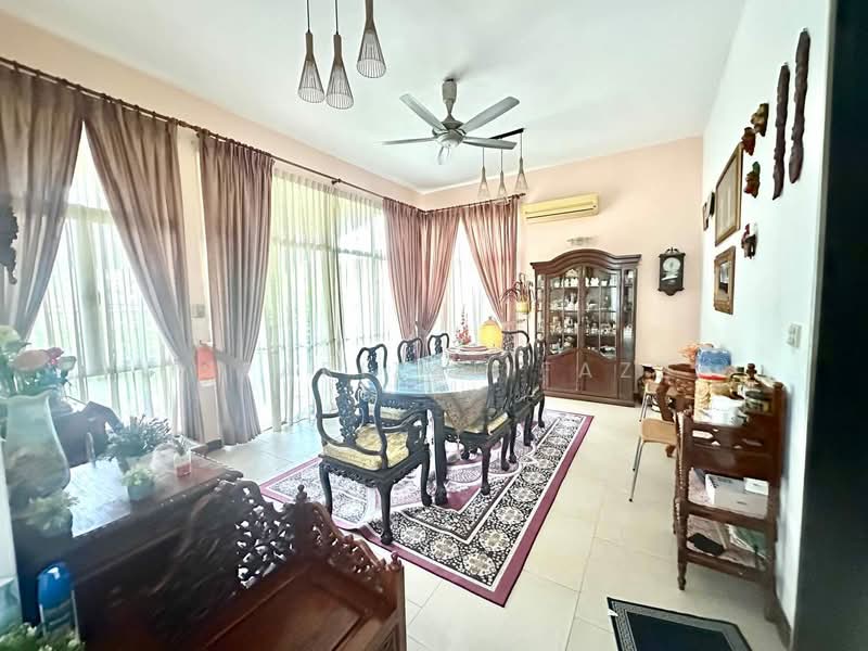 2-storey Terraced House for Sale in Bukit Jelutong (Shah Alam) - Isfarizal fazz - Dining Room - PropertyGuru.com.my