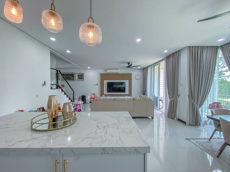 3-storey Terraced House for Sale in Denai Alam (Shah Alam) - Ashraff Daniel - PropertyGuru.com.my