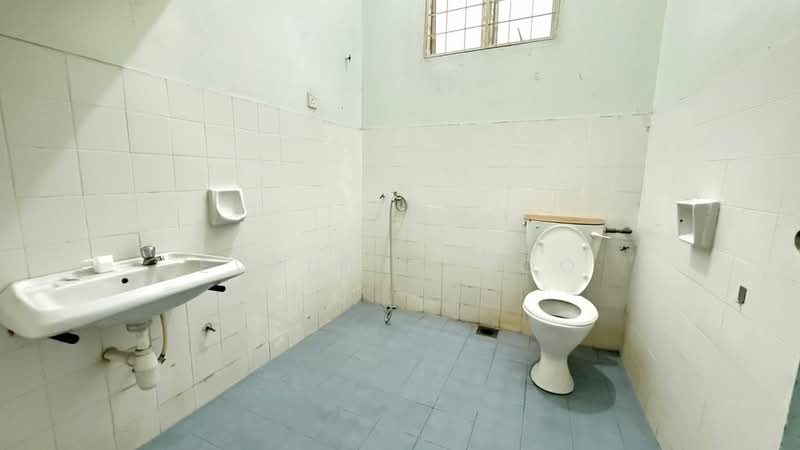 Bungalow for Rent in New Green Park (Rawang) - Evelyn Khoo - Bathroom - PropertyGuru.com.my
