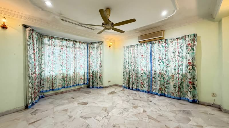 Bungalow for Rent in New Green Park (Rawang) - Evelyn Khoo - Room - PropertyGuru.com.my