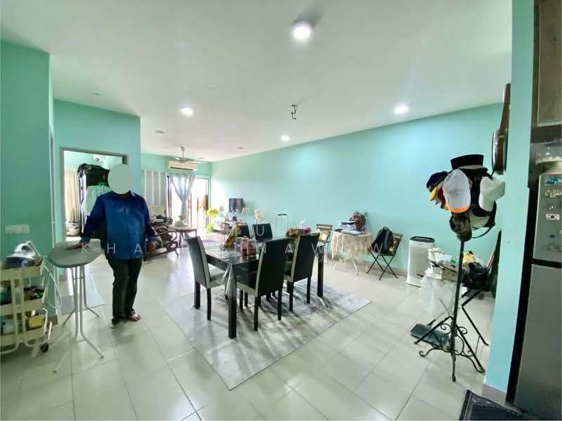 Servis Apartment untuk Dijual di Residensi Alami - Muhd Khairulnawawi Kamaruddin - Living Room - PropertyGuru.com.my