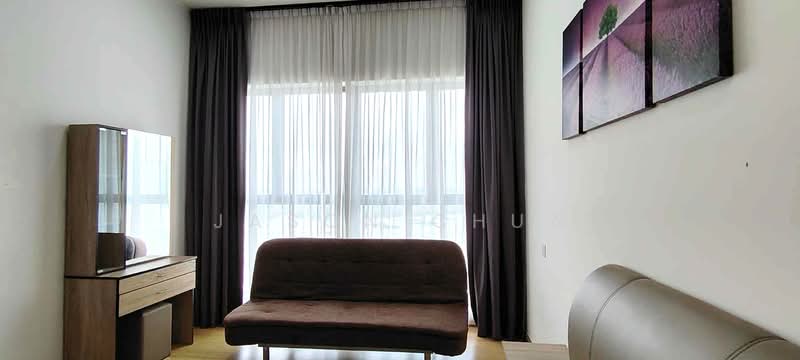 Condominium for Rent at Royal Strand @ Country Garden Danga Bay - Jason Chua - Living Room - PropertyGuru.com.my