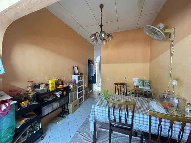1-storey Terraced House for Sale in Bandar Tasik Puteri (Rawang) - Firdaussazwan Mustafa - Dining Room - PropertyGuru.com.my