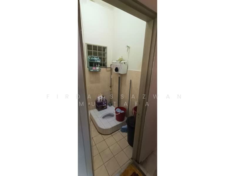 1-storey Terraced House for Sale in Bandar Tasik Puteri (Rawang) - Firdaussazwan Mustafa - Bathroom - PropertyGuru.com.my