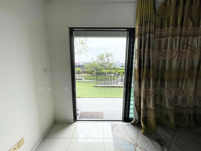 Servis Apartment untuk Dijual di Emira Residence - Muhd Khairulnawawi Kamaruddin - Balcony - PropertyGuru.com.my