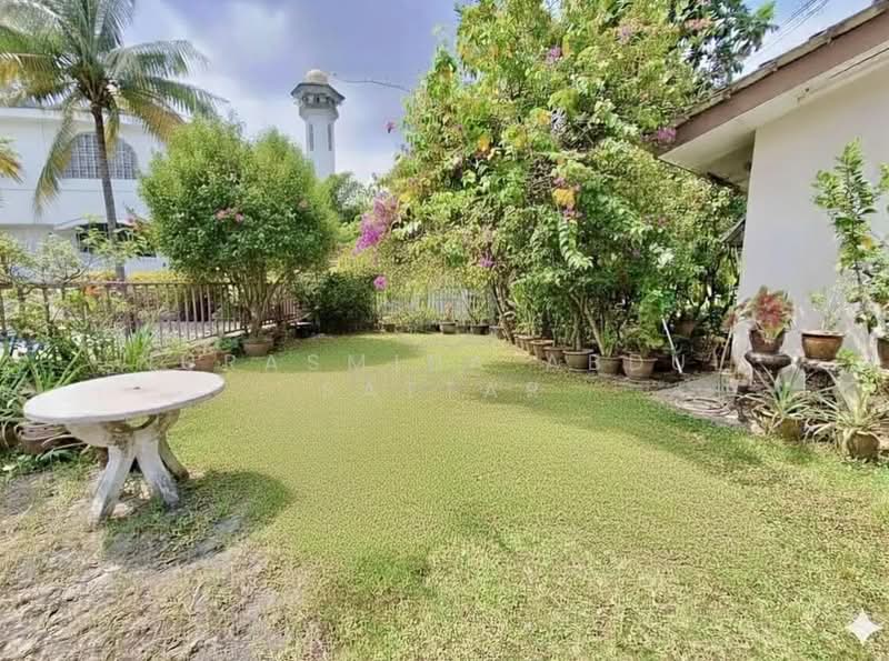 Rumah Teres 2 Tingkat untuk Dijual di Taman Alam Megah (Shah Alam) - Nurasmida Abdul Sattar - Garden - PropertyGuru.com.my