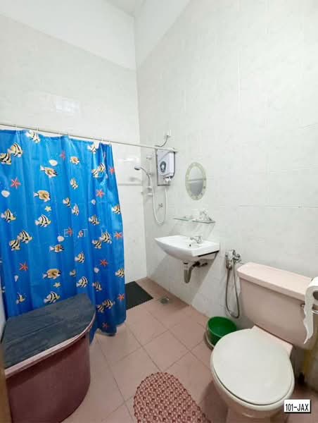 Rumah Teres 2 Tingkat untuk Dijual di Klang (Selangor) - Ethan Chua - Bathroom - PropertyGuru.com.my