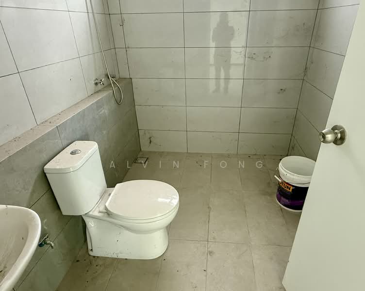2-storey Terraced House for Sale in Bukit Banyan (Sungai Petani) - Calvin Fong - Guest room attached bathroom - PropertyGuru.com.my