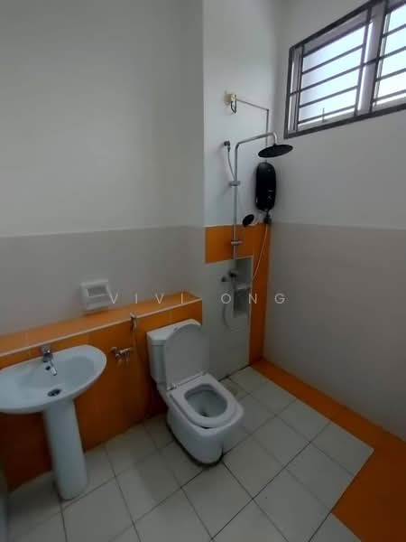 Rumah Teres 2 Tingkat untuk Disewa di Taman Setia Indah (Tebrau) - Vivi Ong - Bathroom - PropertyGuru.com.my