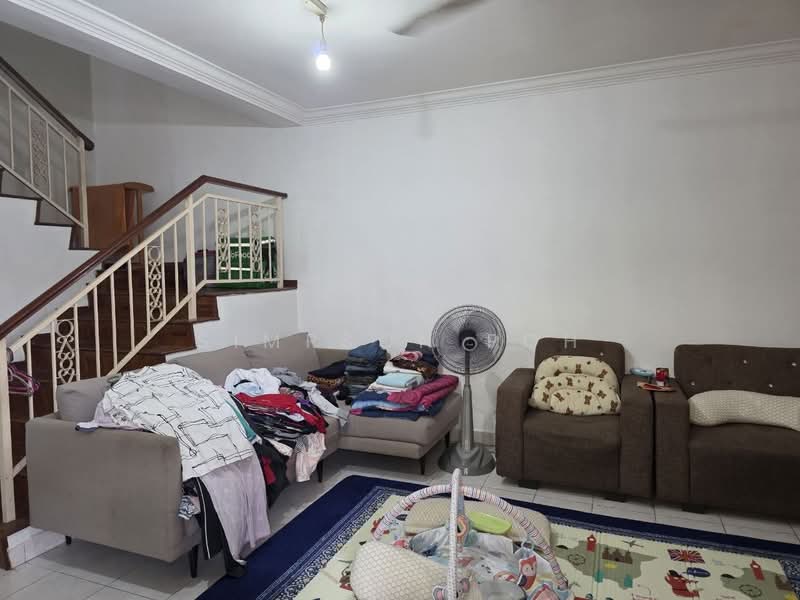 2-storey Terraced House for Sale in Taman Impian Emas (Skudai) - Simpson Poh - Living Room - PropertyGuru.com.my