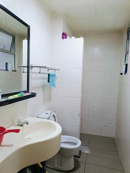 Service Residence for Sale at Platinum Lake PV 21 - Kent Lau - Bathroom - PropertyGuru.com.my