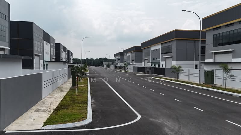 Factory for Rent in Puchong (Selangor) - Desmond Gan - Exterior - PropertyGuru.com.my