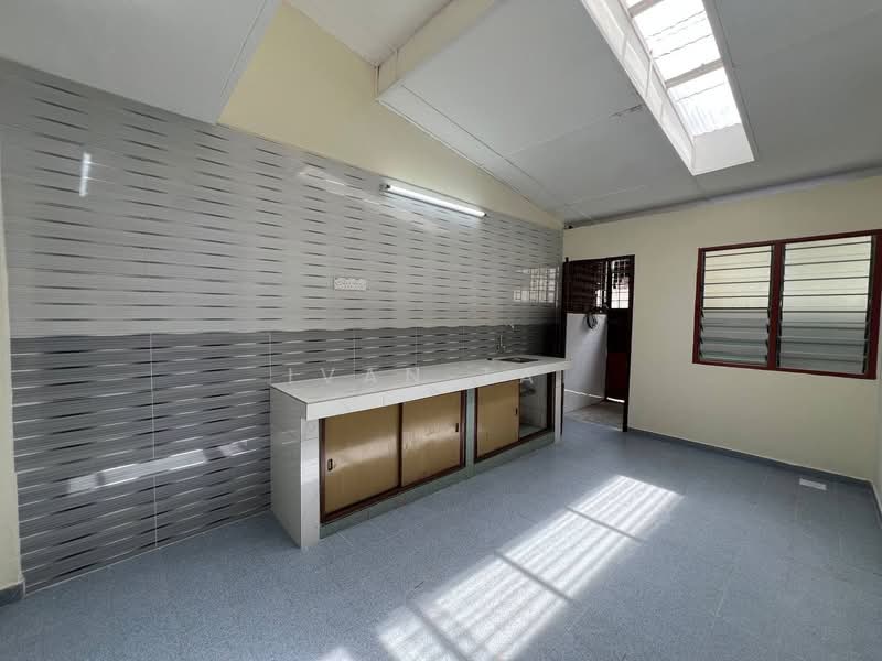 Rumah Teres 2 Tingkat untuk Dijual di Ipoh Garden (Ipoh) - Ivan Tai - Kitchen - PropertyGuru.com.my