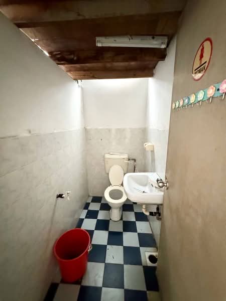 Shop for Rent in Bandar Pontian (Pontian) - Saedah Napisah - Bathroom - PropertyGuru.com.my