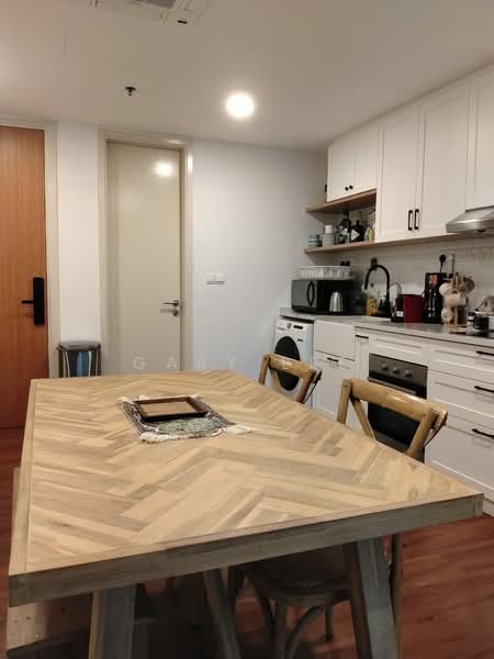 Service Residence for Rent at Ooak Serviced Apartments @ Kiara 163 - Gary Lee - Kitchen - PropertyGuru.com.my
