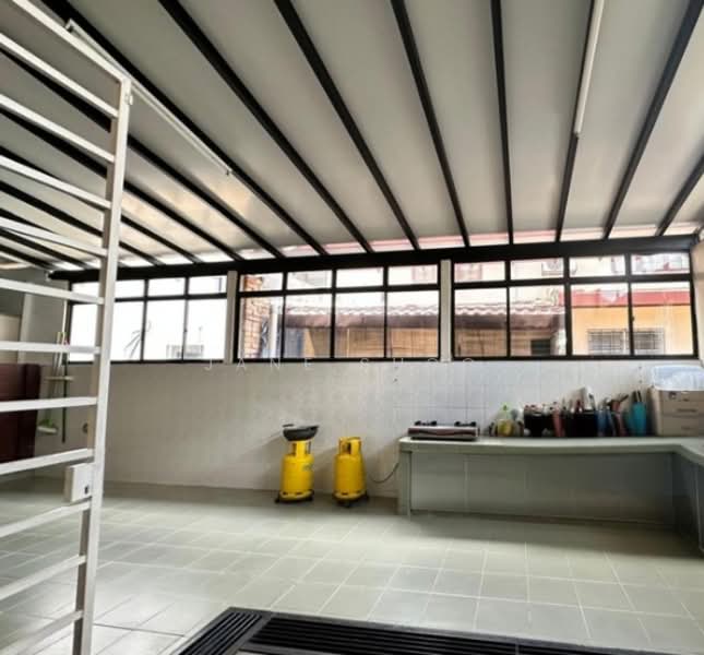 Rumah Berkembar untuk Dijual di Taman Overseas Union (Taman Oug) (Jalan Klang Lama (Old Klang Road)) - Jane Shoo - Kitchen - PropertyGuru.com.my