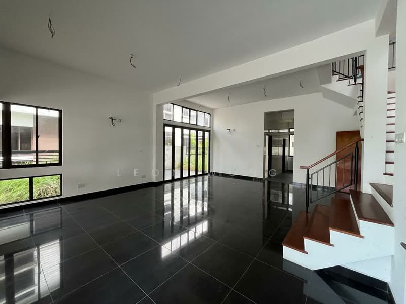 Semi-Detached House for Sale in Rawang (Selangor) - Leon Wong - Living Room - PropertyGuru.com.my