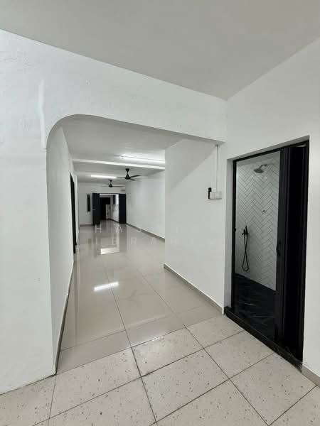 Rumah Teres 1 Tingkat untuk Disewa di Taman Greenwood (Batu Caves) - Hasniza Ibrahim - Corridor - PropertyGuru.com.my