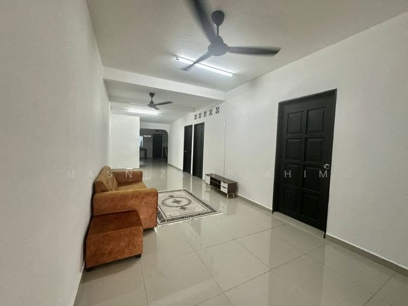 Rumah Teres 1 Tingkat untuk Disewa di Taman Greenwood (Batu Caves) - Hasniza Ibrahim - Living Room - PropertyGuru.com.my