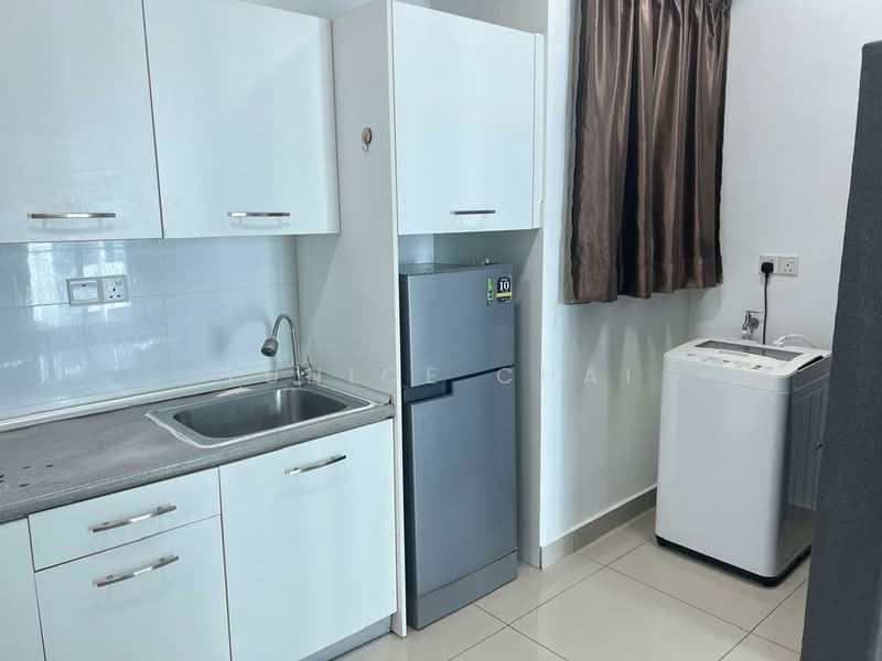 Servis Apartment untuk Disewa di Cybersquare - Yunice Chai - Kitchen - PropertyGuru.com.my