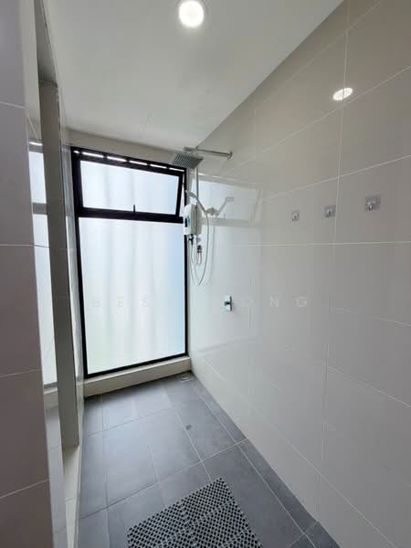 Service Residence for Rent at Southkey Mosaic - Bess Wong - Bathroom - PropertyGuru.com.my