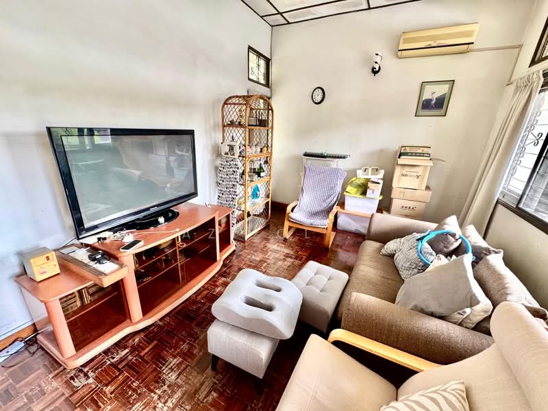 Bungalow for Sale in Seksyen 12 (Shah Alam) - Azizol . - Living Room - PropertyGuru.com.my